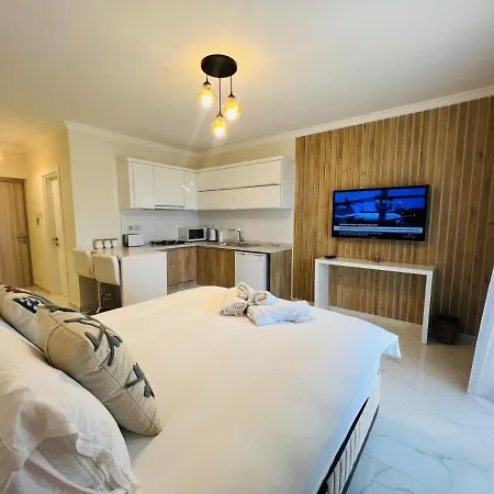 Апартаменты Luxurious Sea View