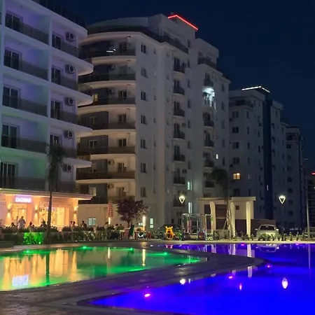 Luxurious Sea View شقة