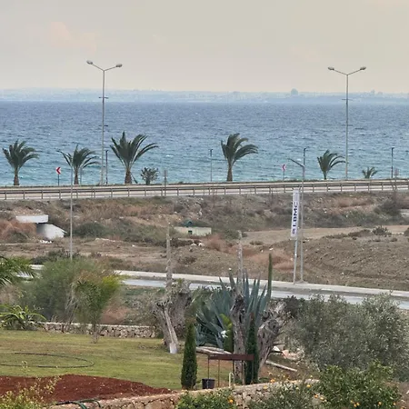 Luxurious Sea View Апартаменты *